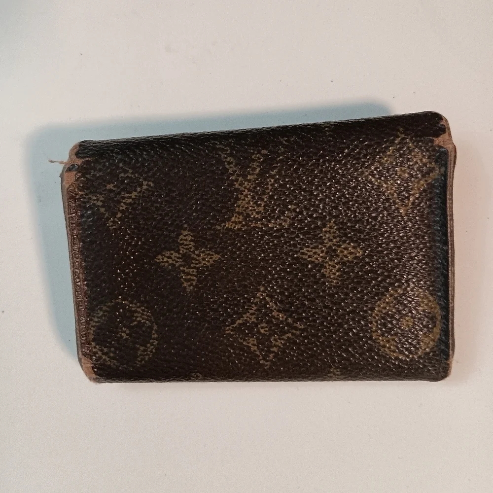 Authentic LOUIS VUITTON Monogram Multicles 6 Key Case  Brown As